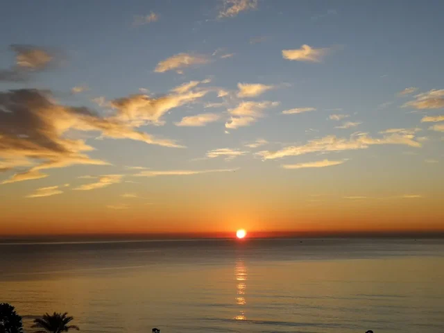 Alicante Playa Palm Altamira - Amanecer Alicante