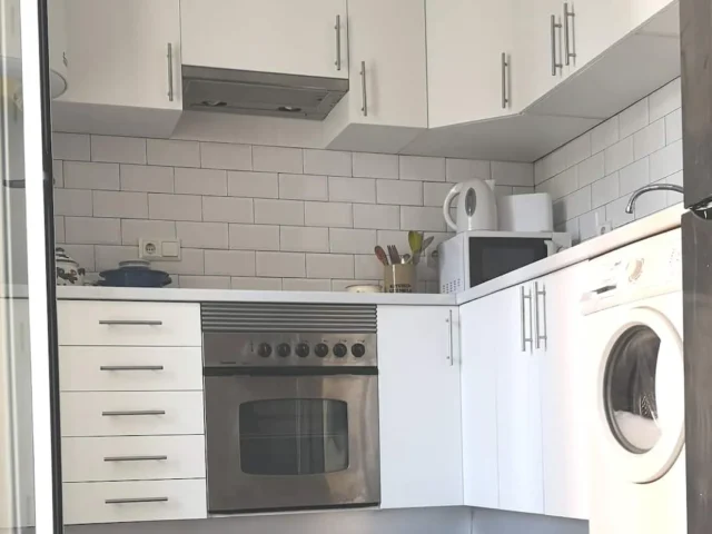 apartamento-centro-tradicional-alicante-cocina